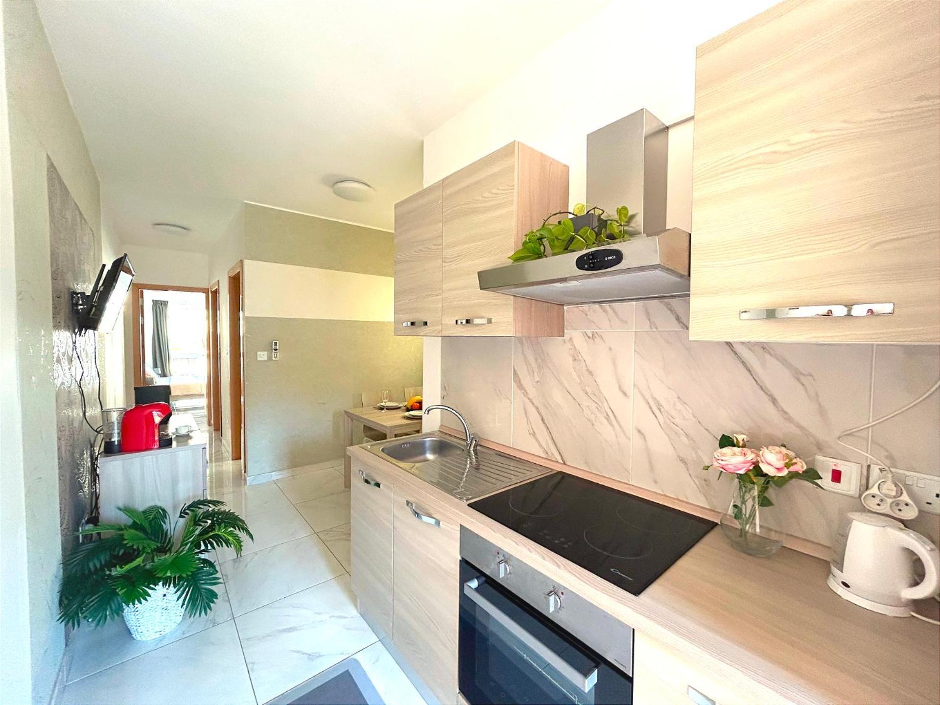 Arzella Apartments Xlendi Stylish Stay Near Beach Local Eats Exterior foto