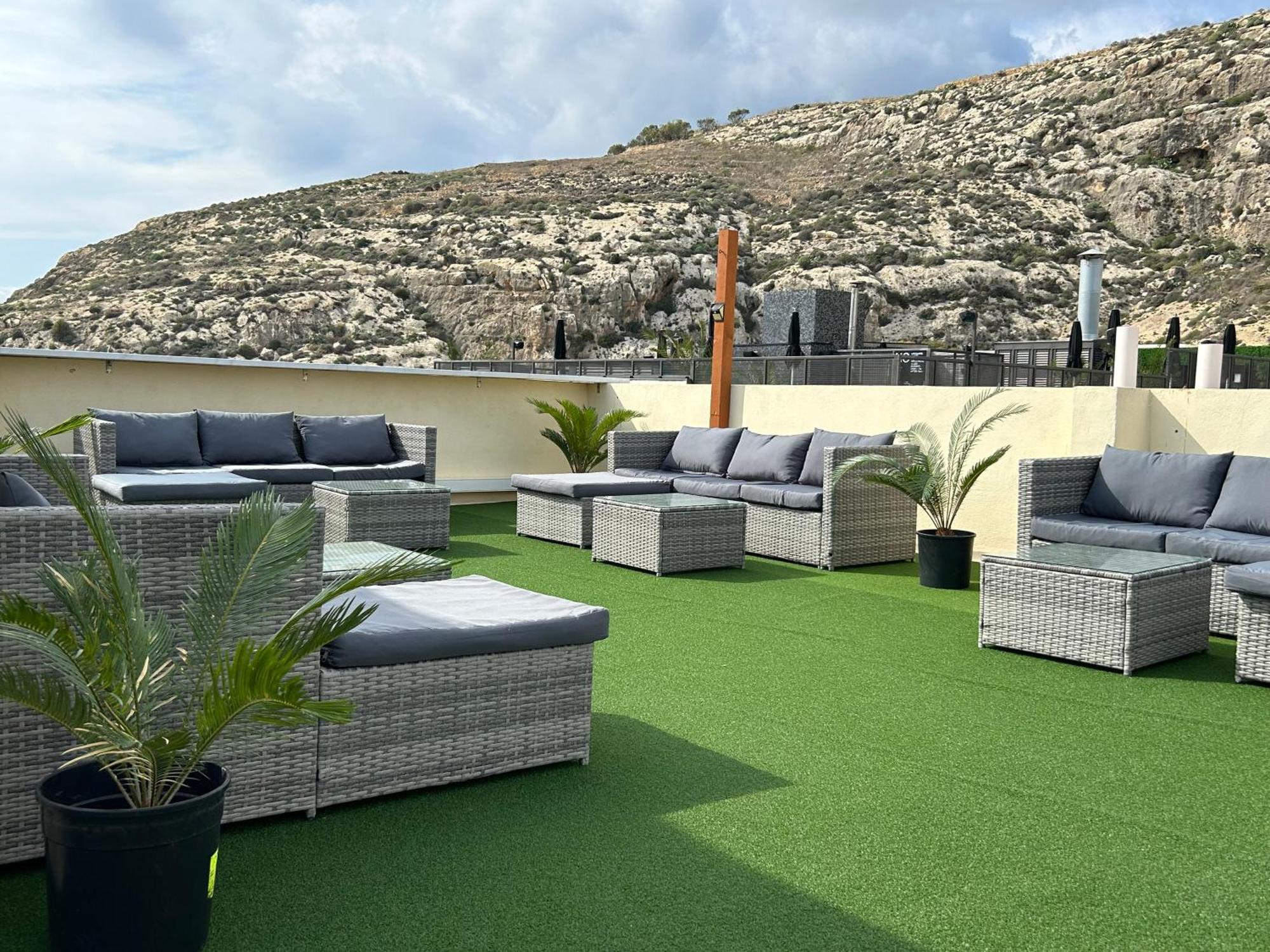 Arzella Apartments Xlendi Stylish Stay Near Beach Local Eats Exterior foto